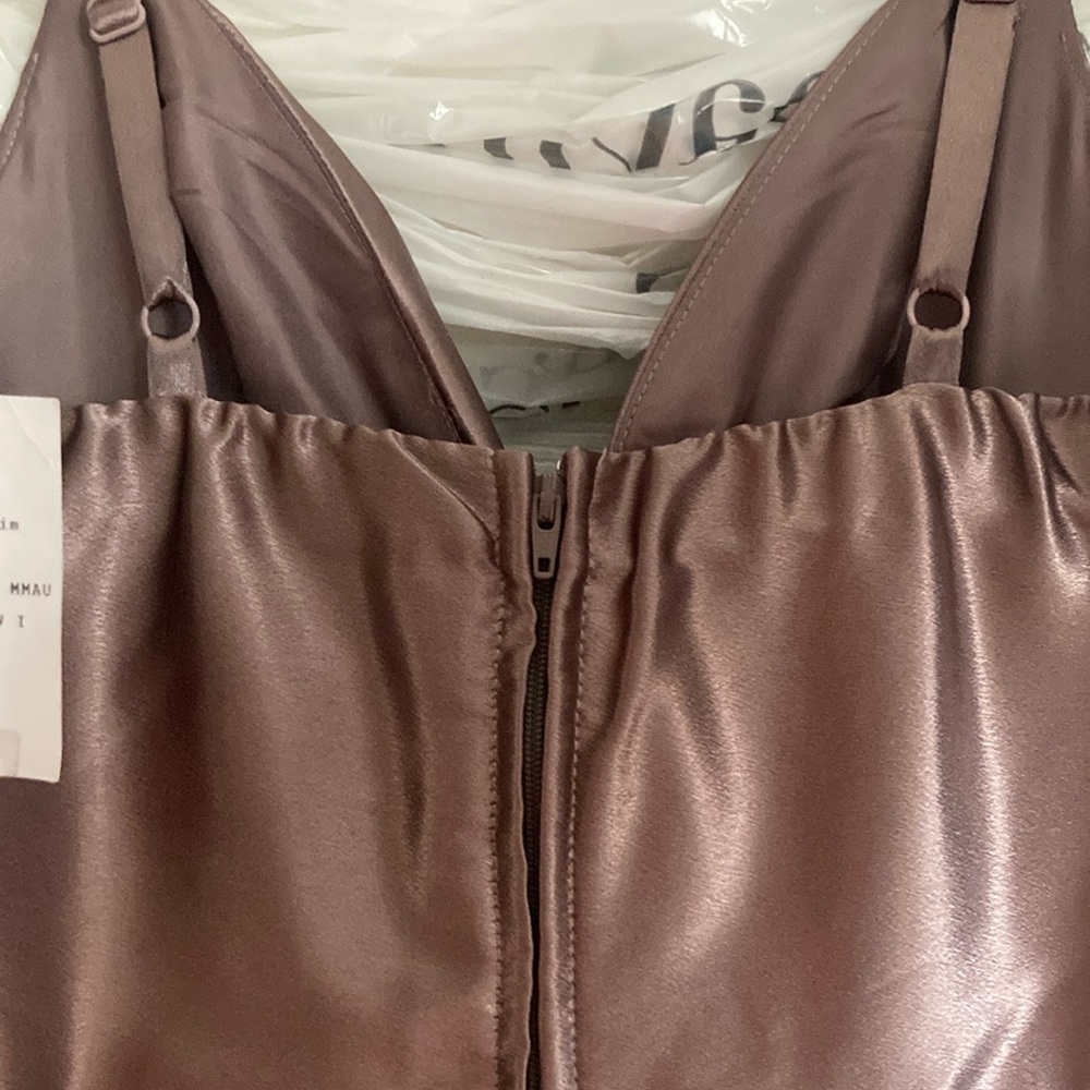 Mauve V-Neck Satin Aline Prom Dress with Slit and Pockets - Picture 5 of 7